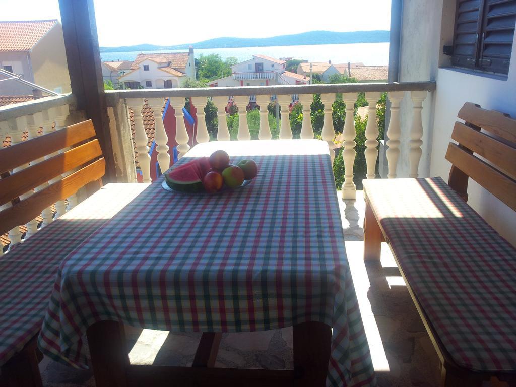 Apartment Luce And Ante بيبينيا الغرفة الصورة